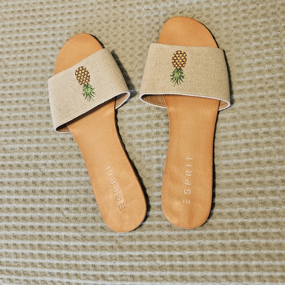 Esprit Tan Sandals Minimalist Slide Design